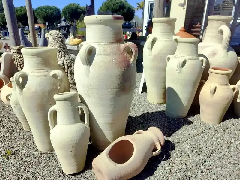 Amphores en terre cuite