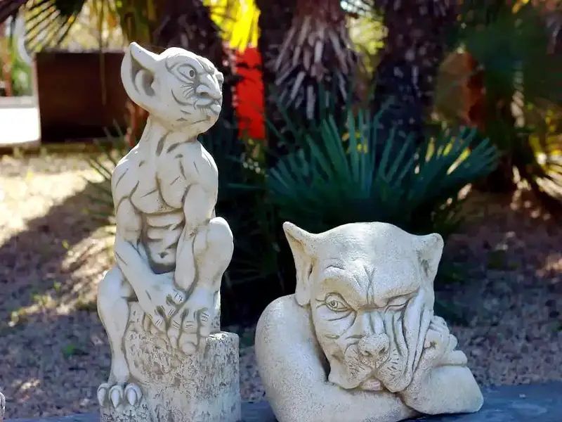 Statues gargouilles
