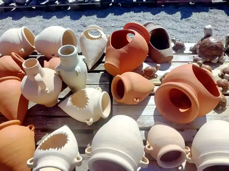 Pots couchés en terre cuite